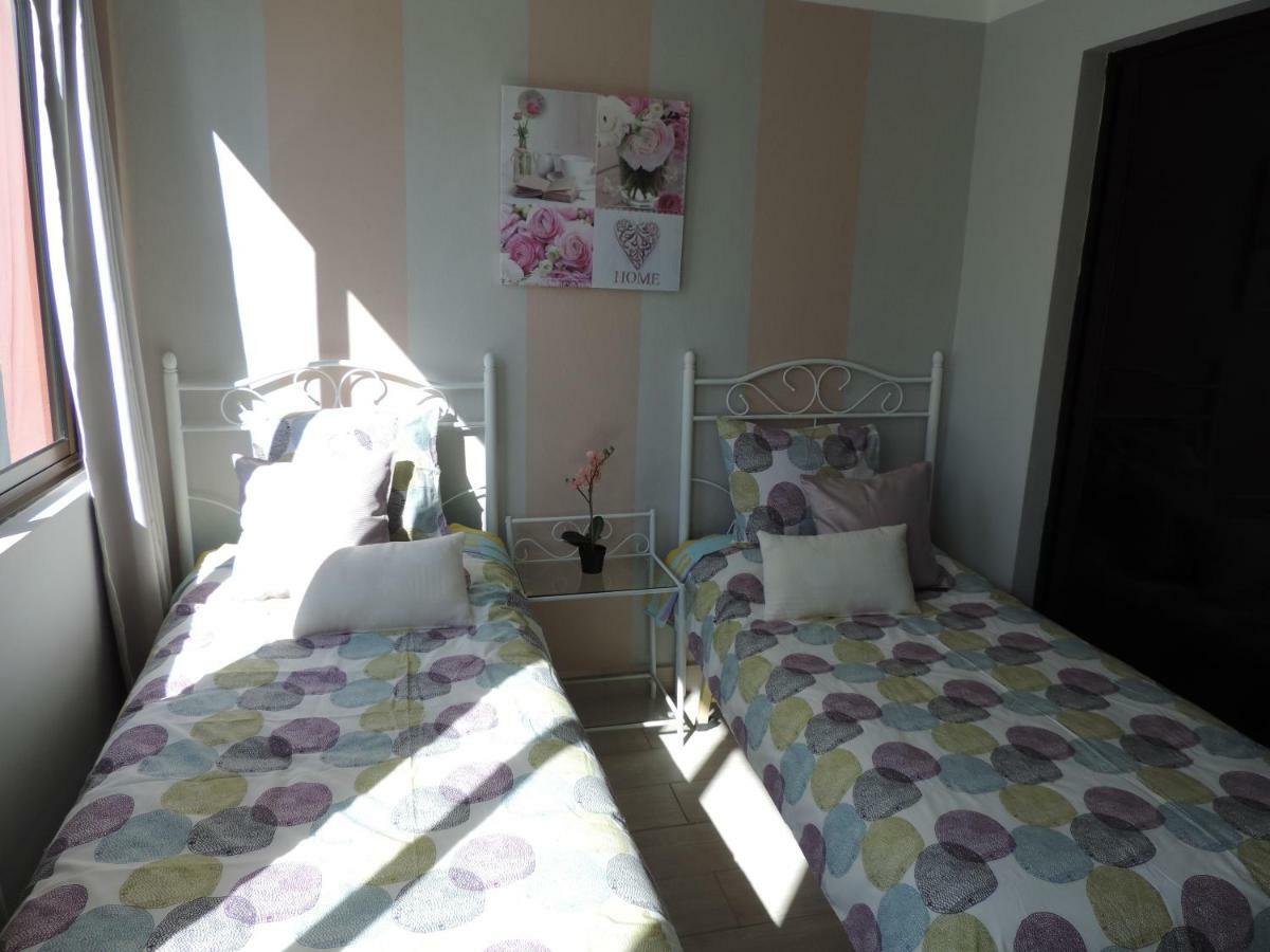 Piso Puerto Naos A 1 Minuto De La Playa Apartment Puerto De Naos Luaran gambar